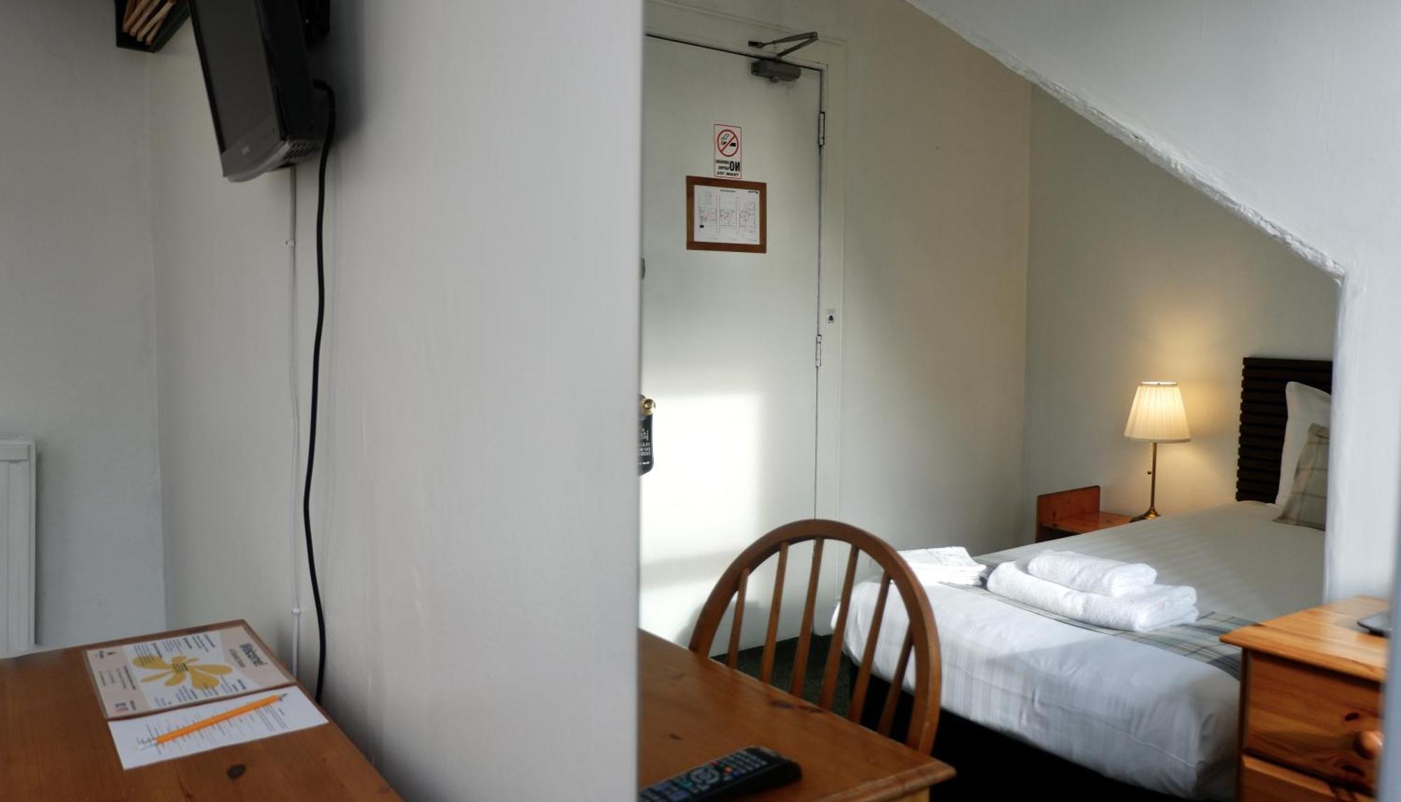 4 Friends House Hotel EDI Kültér fotó